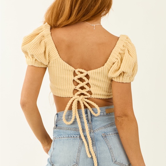Pastel Yellow Textured Puff Sleeve Crop Top NWT - Picture 2 of 11